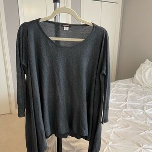 Kerisma light weight dark gray poncho